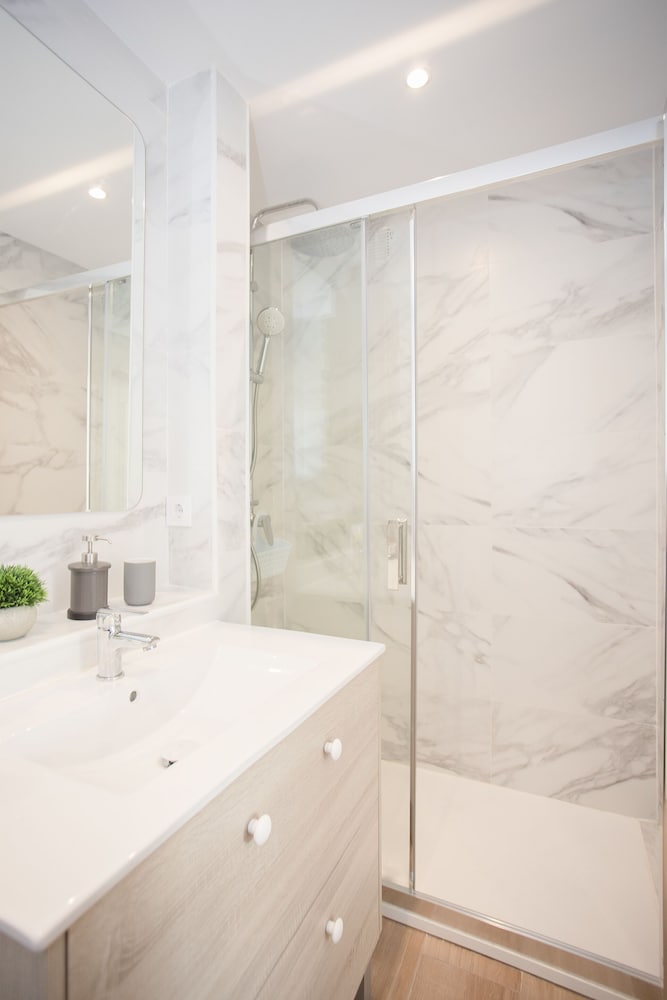 Фото Liiiving - Seaside Cosy Apartment