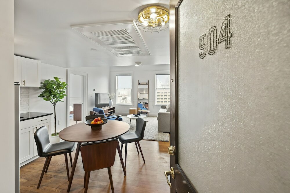 Фото The Maverick, powered by Placemakr - River Walk