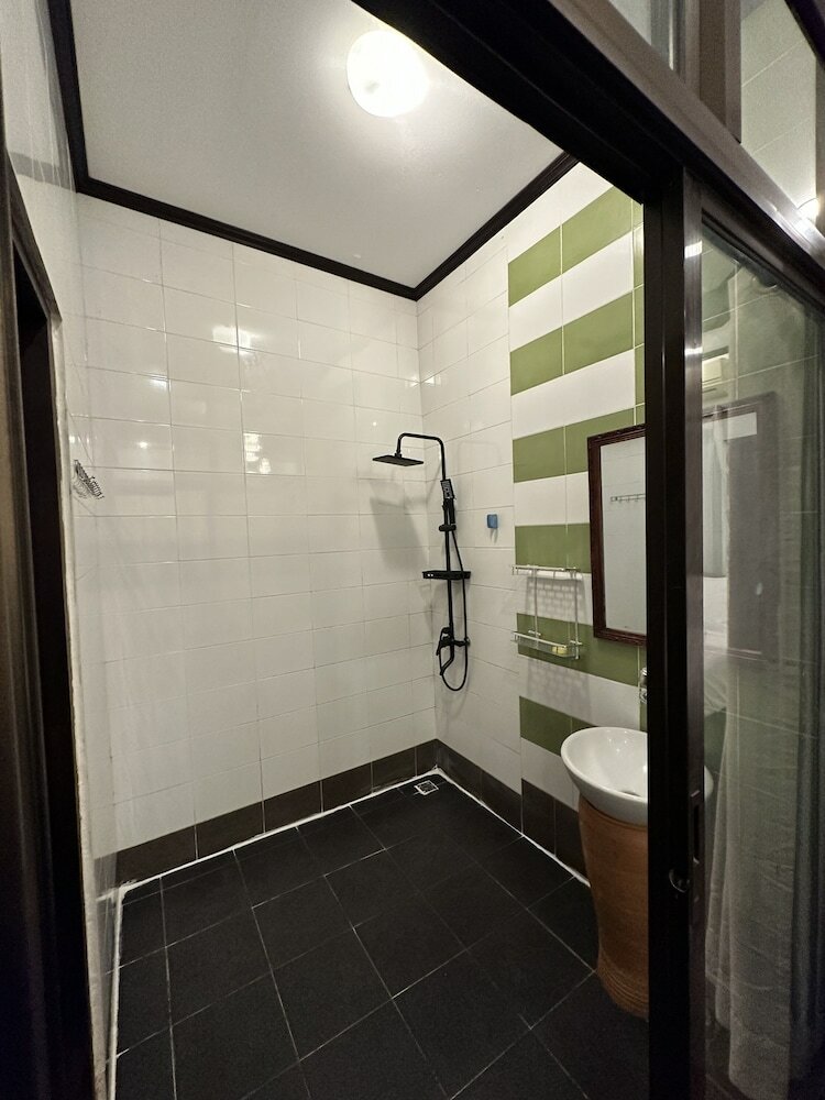 Фото Aloun Guesthouse