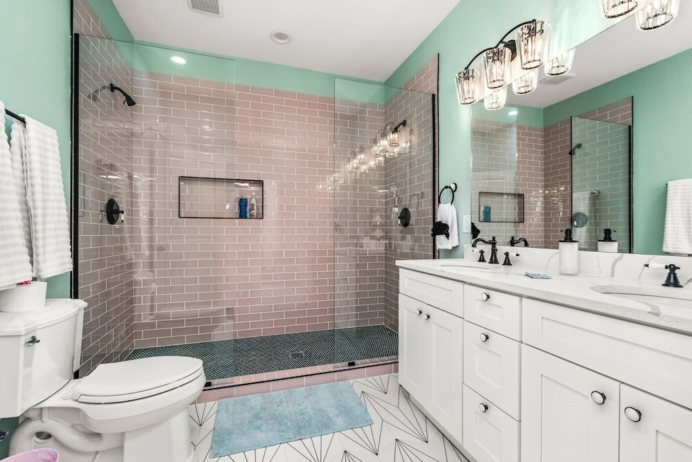 Фото Bold Bright 4br/3.5full Baths Near Riverwalk Dtown