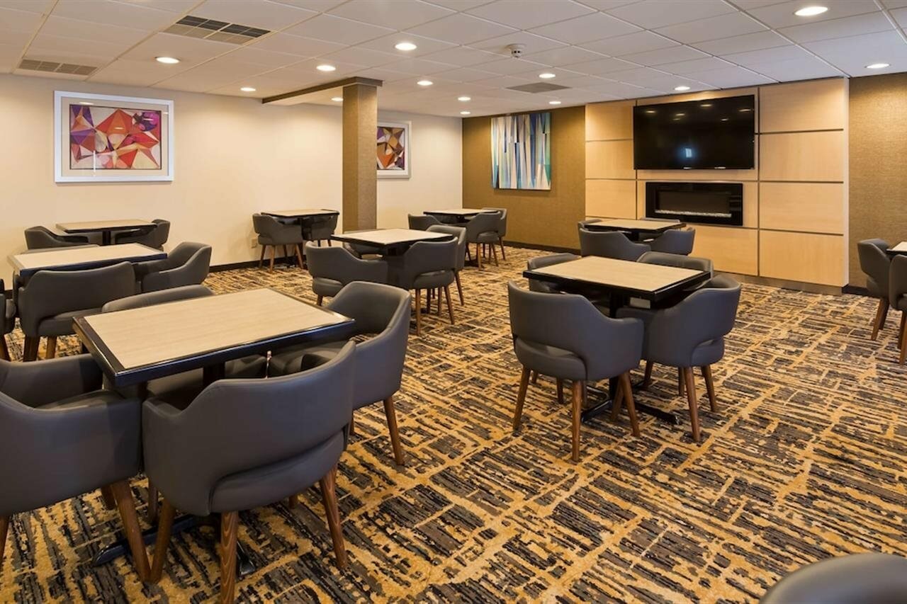 Фото Best Western on the Avenue