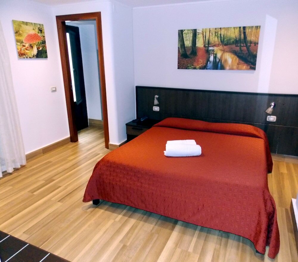 Фото Hotel Tonic