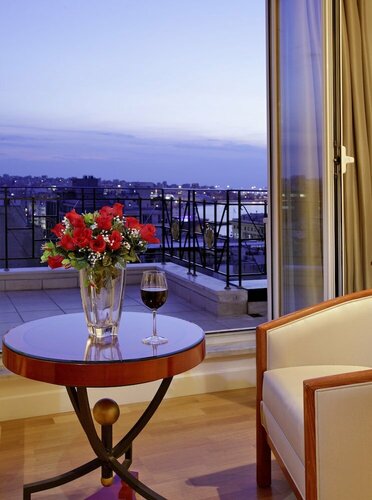 Гостиница Piraeus Theoxenia Hotel в Афинах