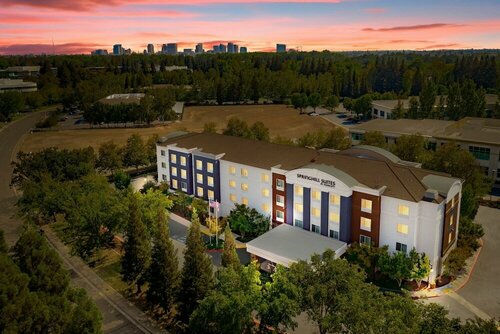 Гостиница SpringHill Suites by Marriott Sacramento Natomas в Сакраменто
