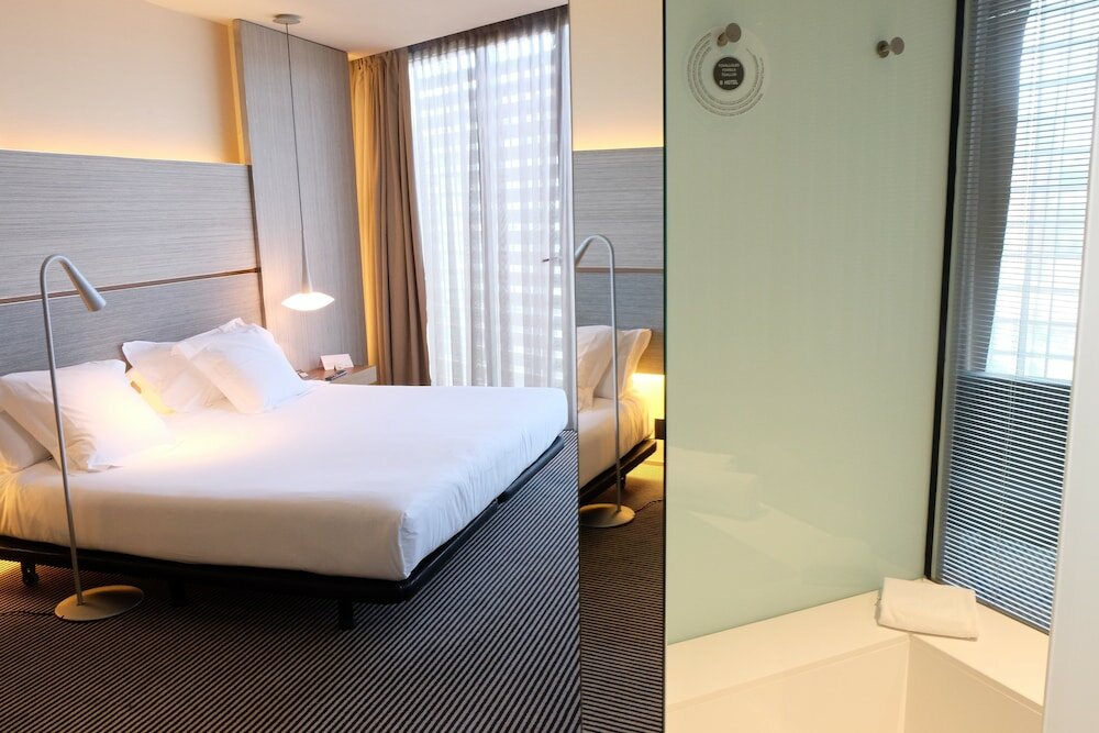 Фото B-Hotel