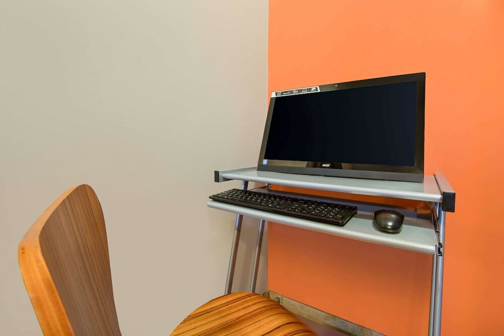 Фото Super 8 by Wyndham Pella