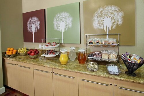 Гостиница TownePlace Suites by Marriott San Jose Campbell в Сан-Хосе