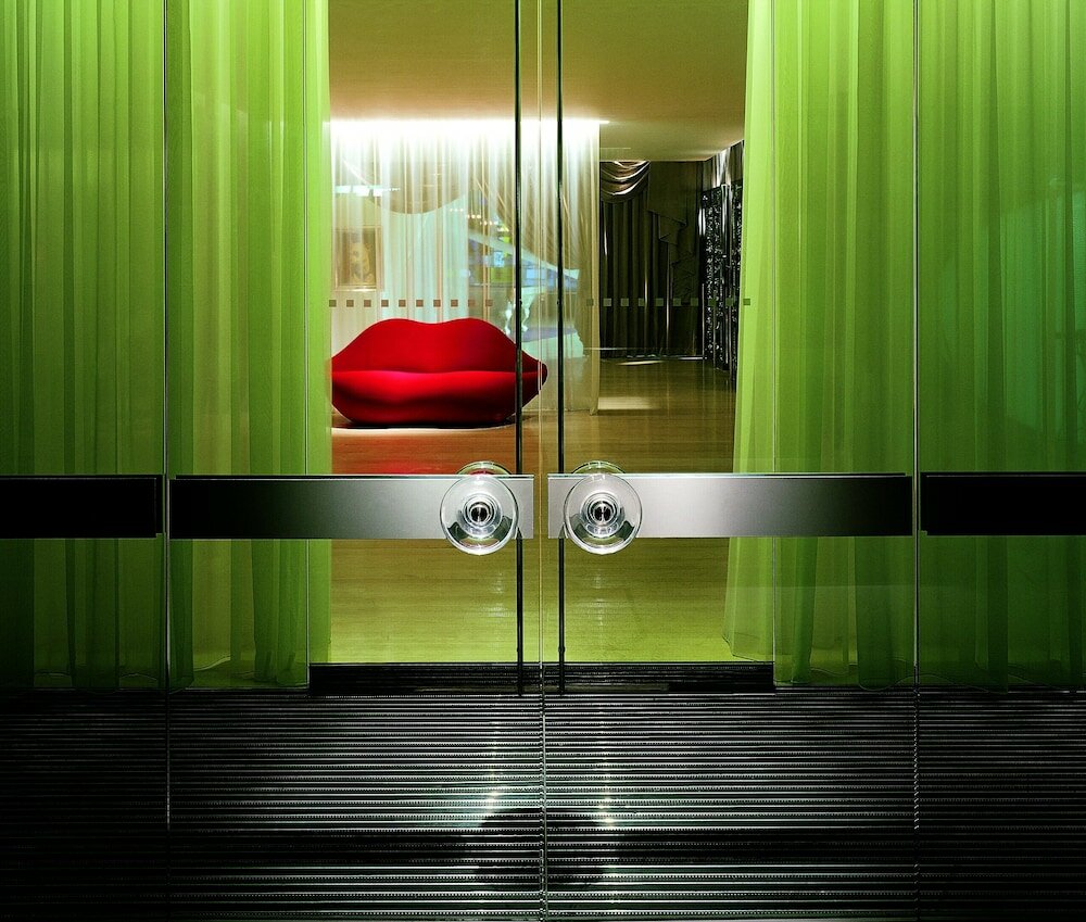 Фото Sanderson London