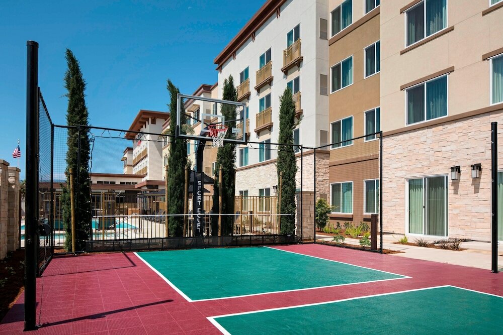 Фото Residence Inn by Marriott Redwood City San Carlos