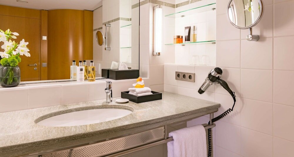 Фото The Madison Hotel Hamburg