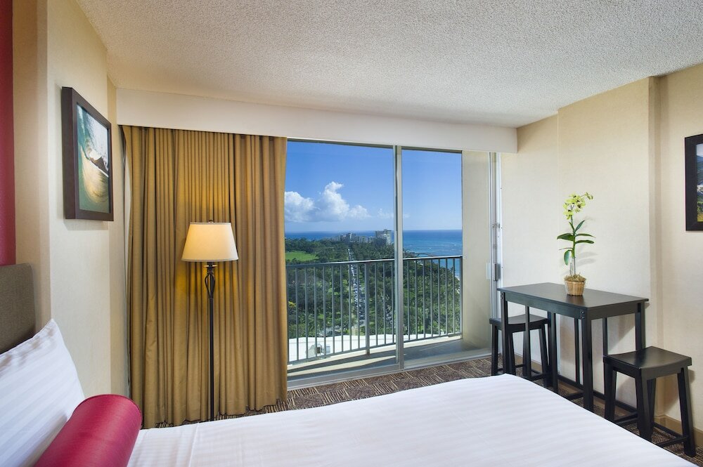 Фото The Twin Fin Hotel