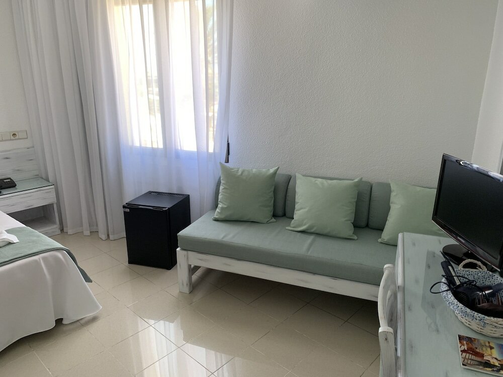 Фото Hostal Bellavista Formentera