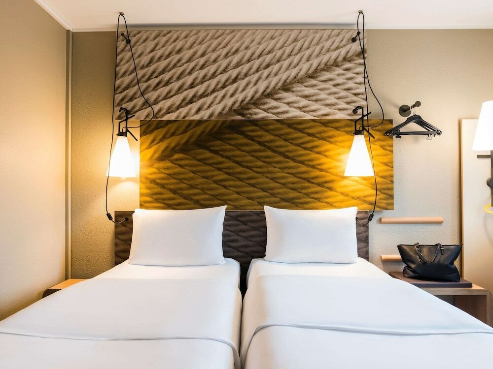 Фото Ibis Heidelberg Hauptbahnhof