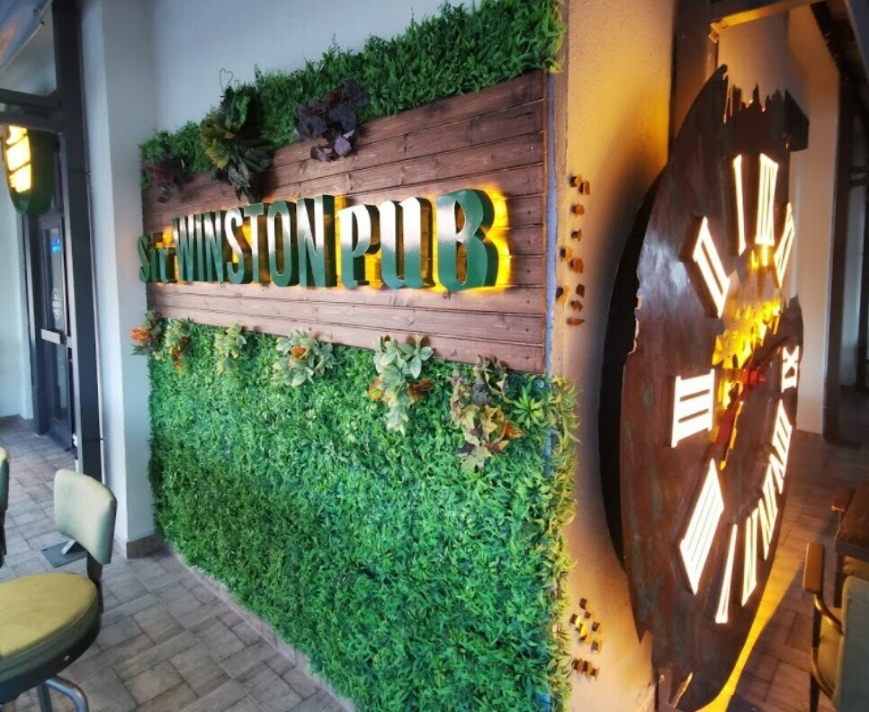 Bar, pub Sir Winston Pub, Efeler, photo