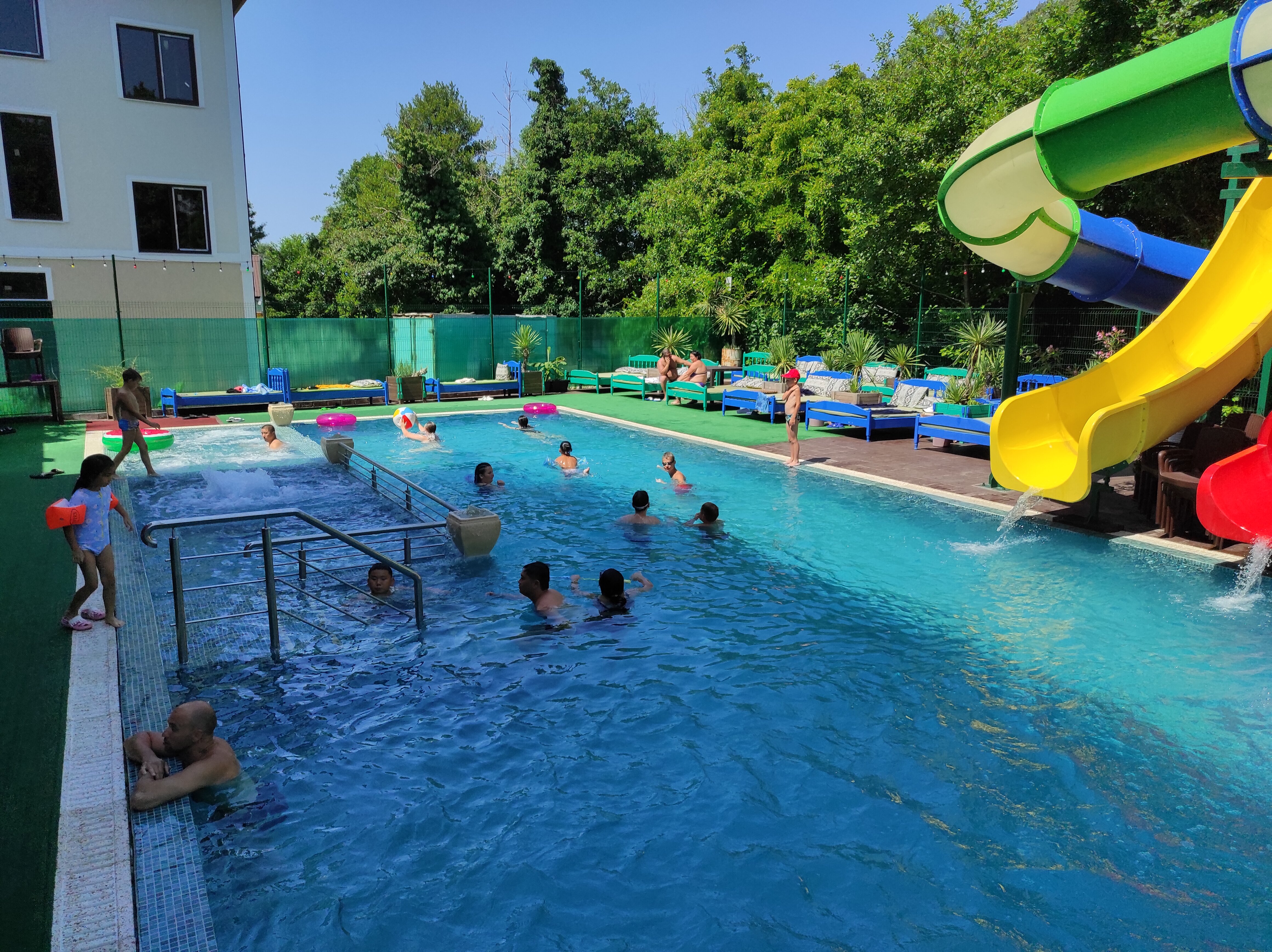 Фото отеля 3