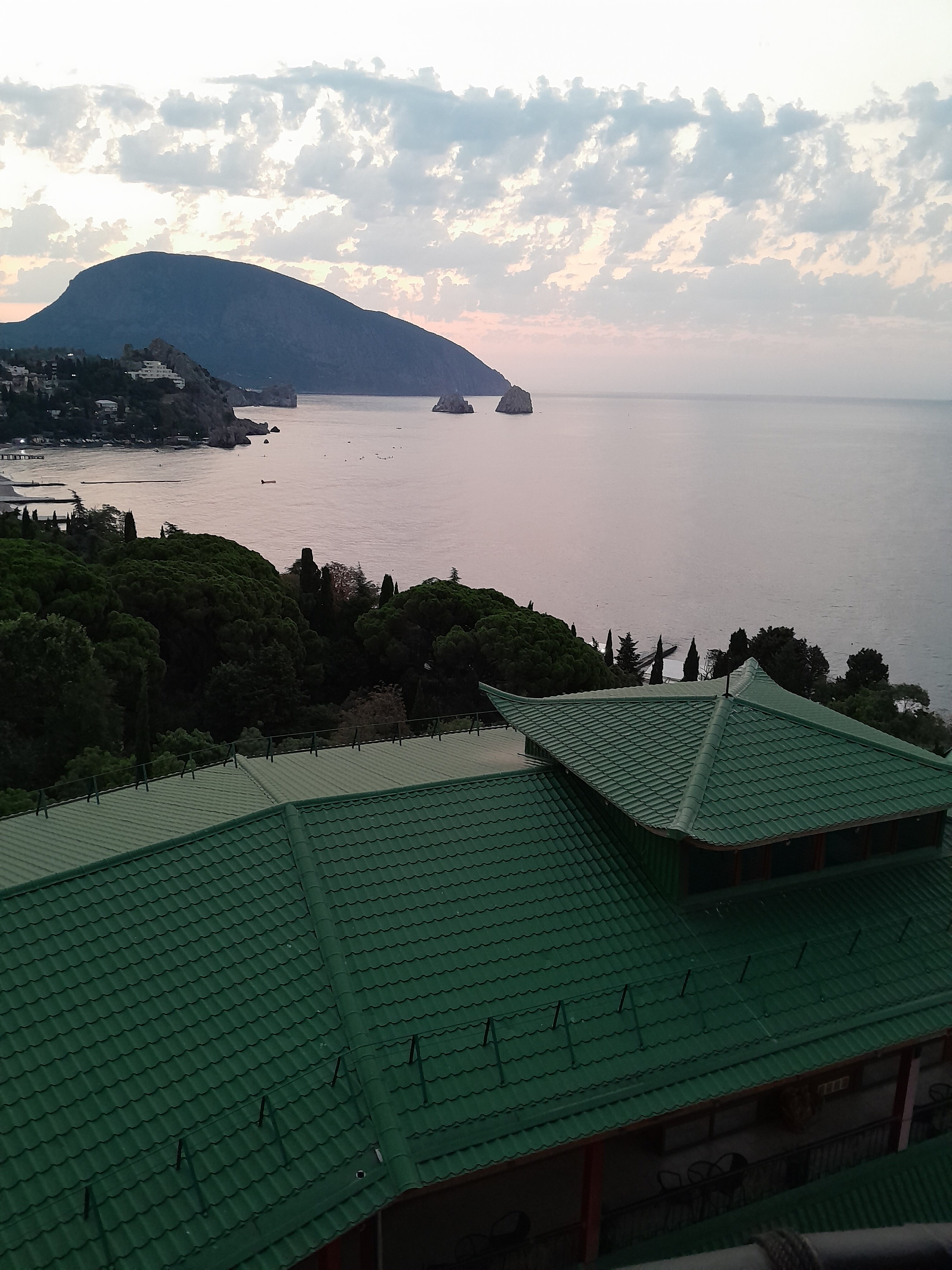 Фото Весёлый Хотэй