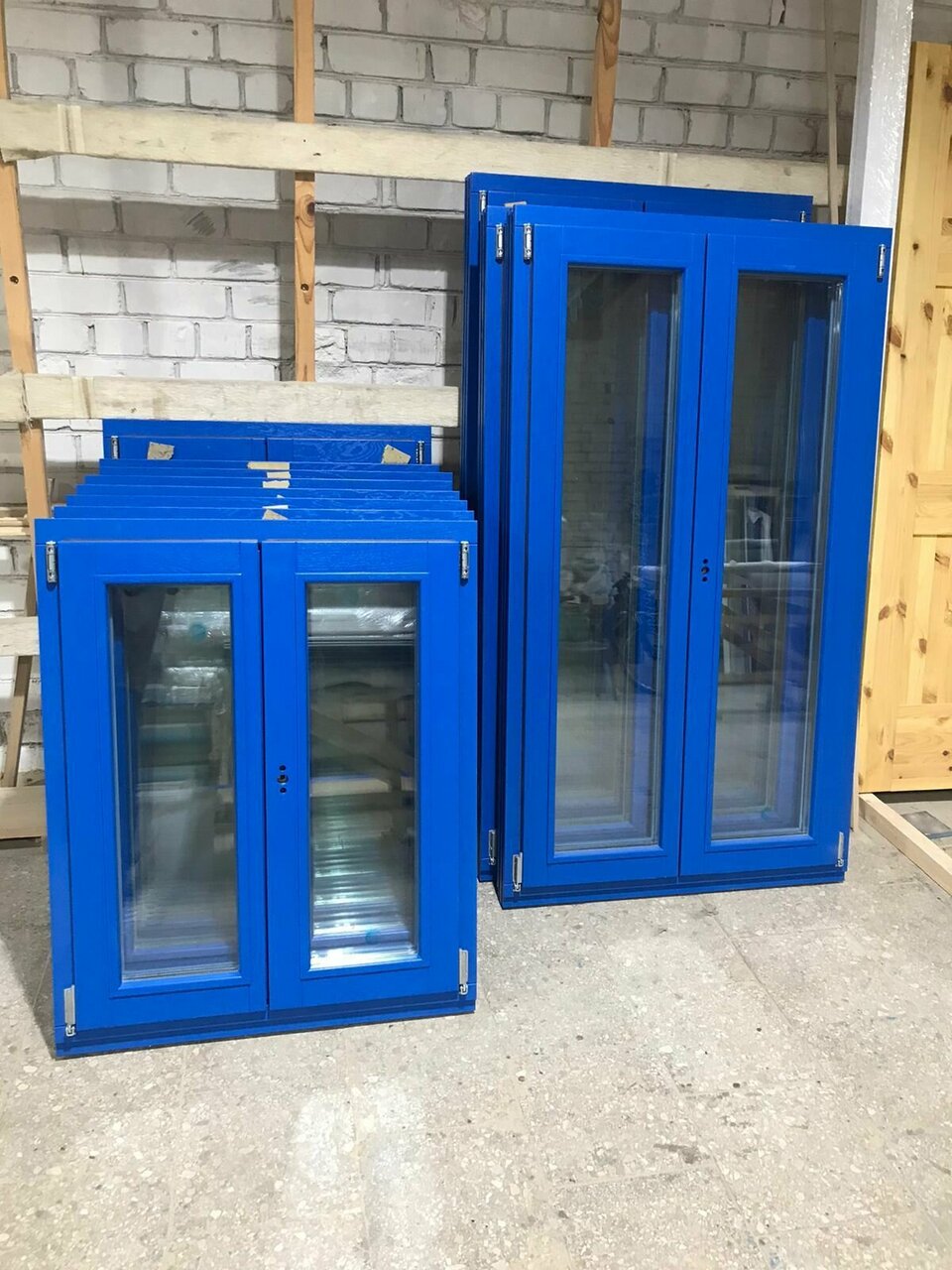 Реальные отзывы о деревянных окнах в Омске: качество, цена и доставка