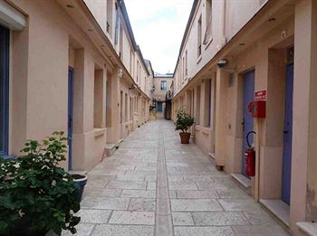 Фото H& xF4; tel de L'Horloge