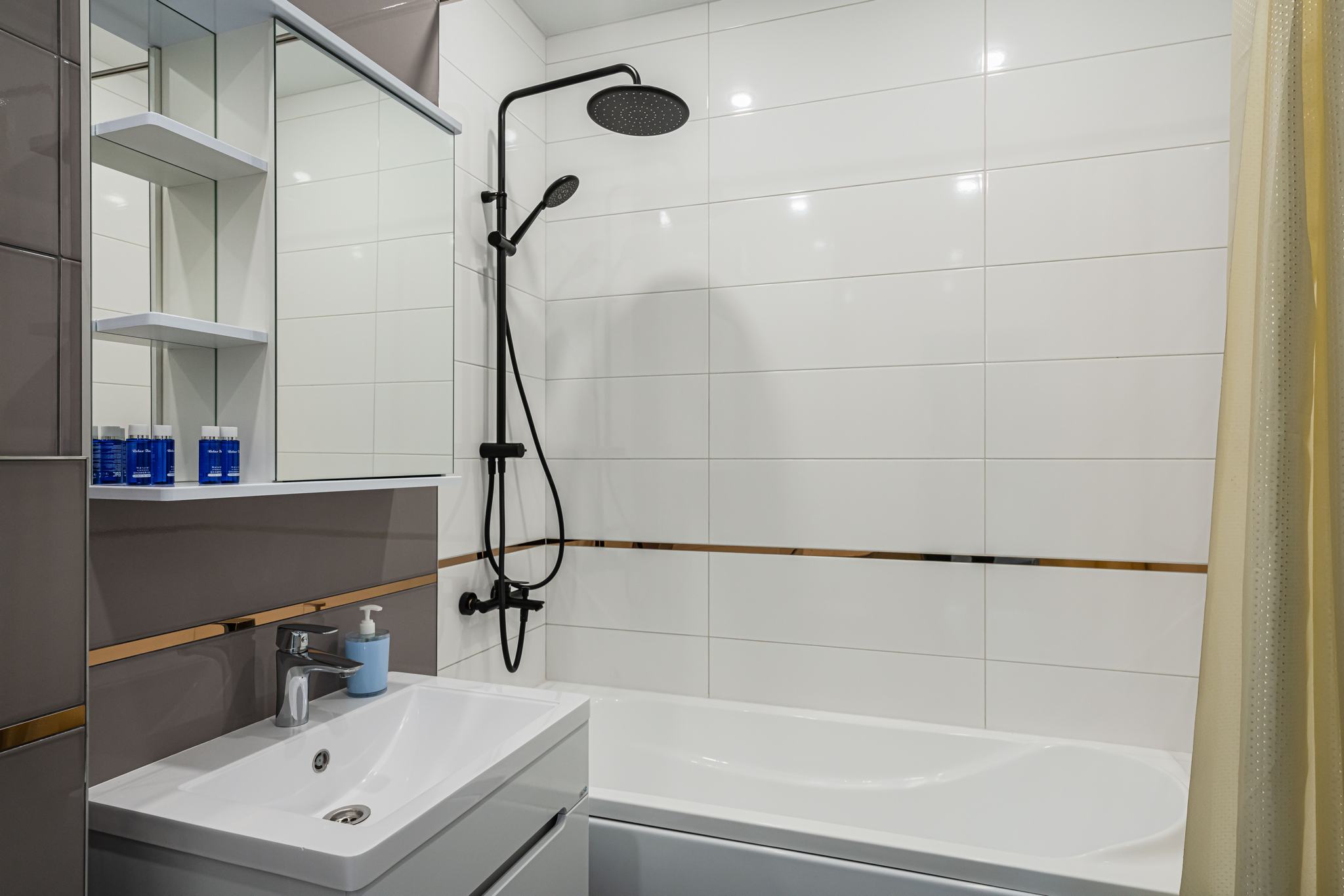 Фото Crown39 на улице Памяти Павших в Афганистане