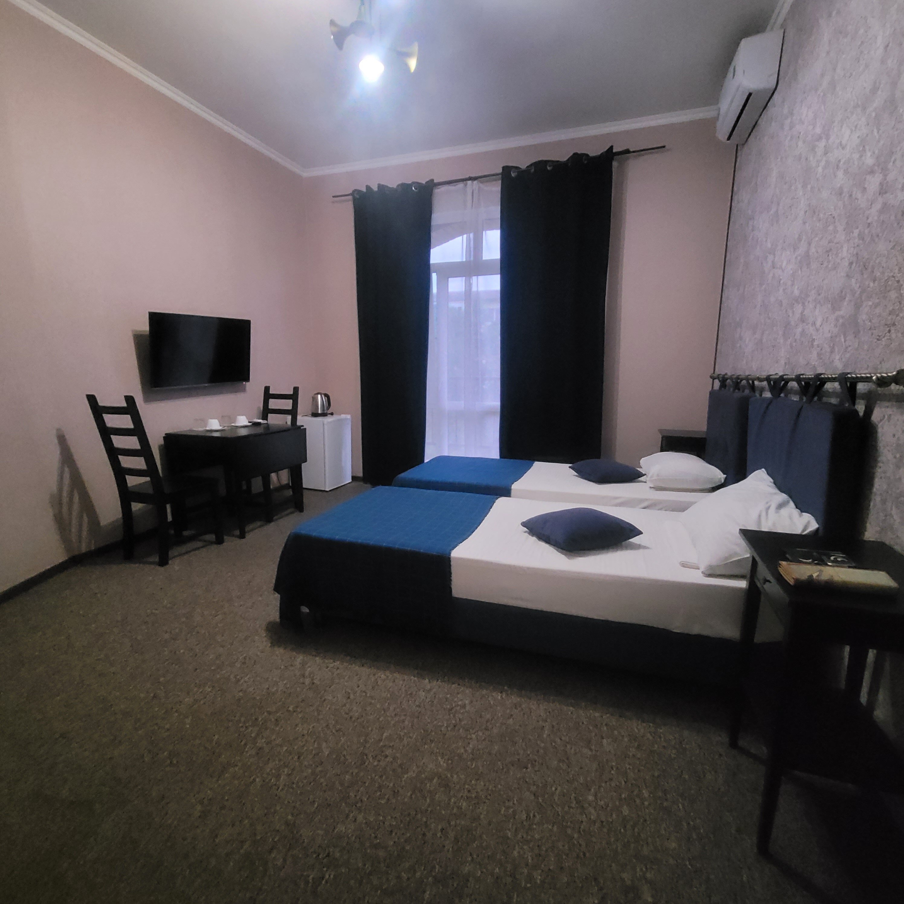 Фото Маленький Париж