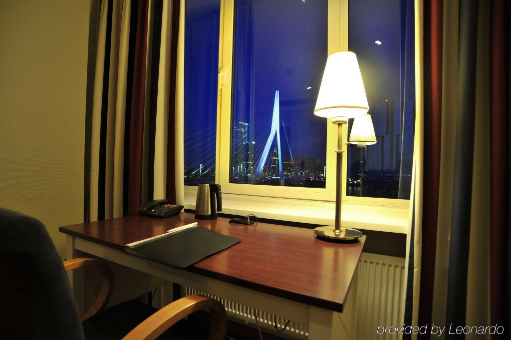 Фото Thon Hotel Rotterdam