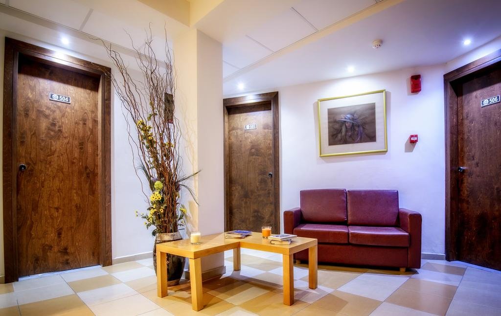 Фото Iraklion Hotel