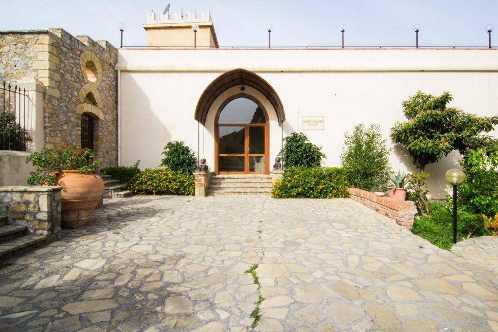 Фото Torre Artale Hotel