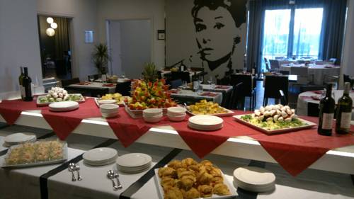 Фото Holiday Inn Milan Nord Zara, an Ihg Hotel