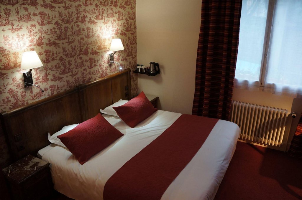 Фото Hôtel La Bonne Adresse