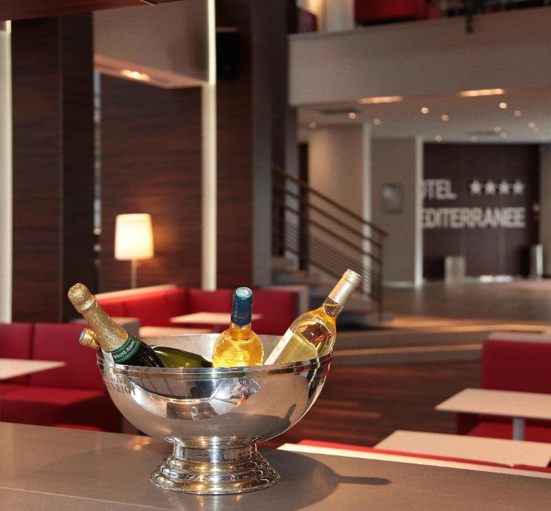 Фото Mediterranee Hotel