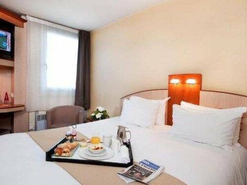 Гостиница Отель Inn Design Paris Saint Quentin в Рамбуйе