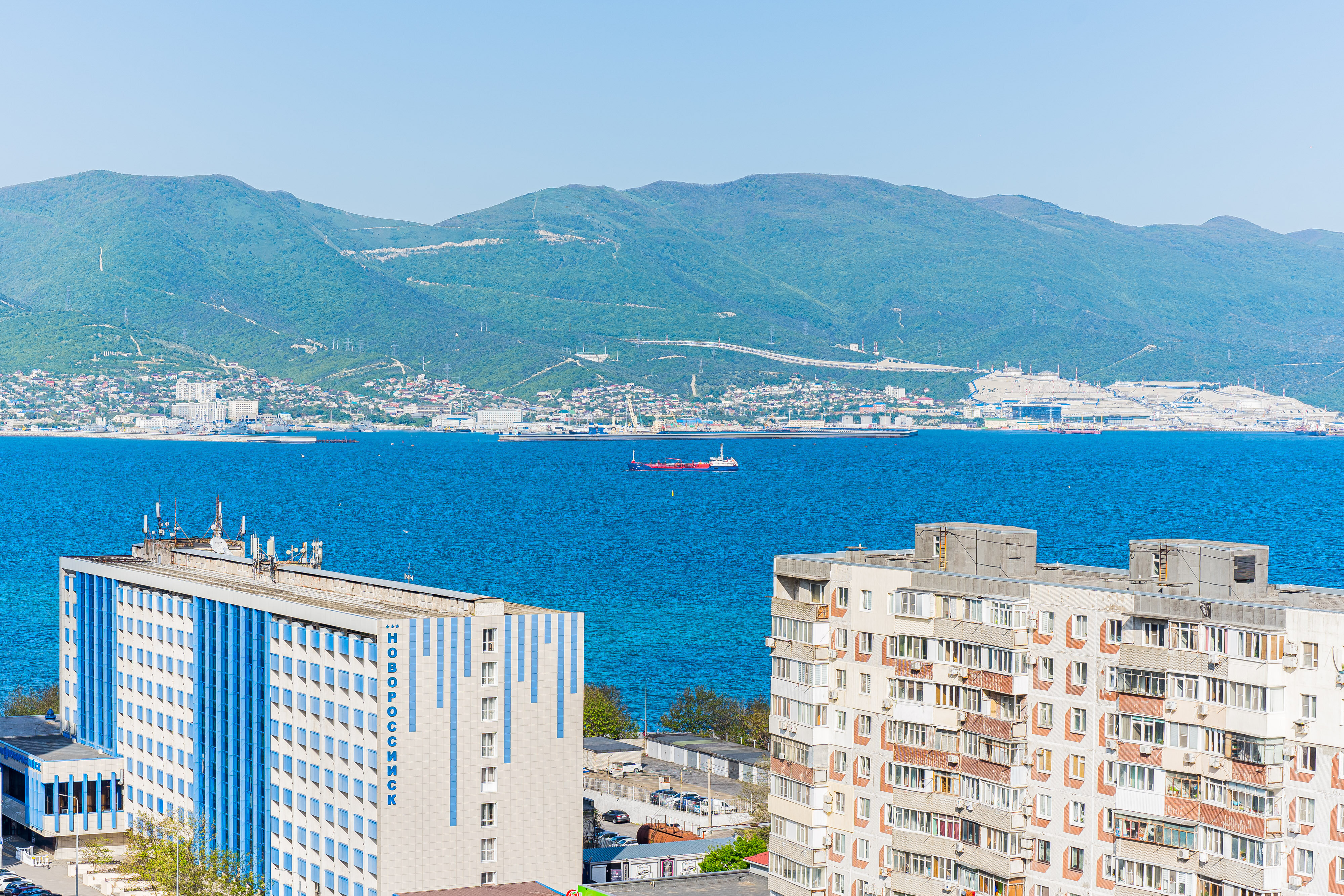 Фото LetoApart на улице Энгельса 95