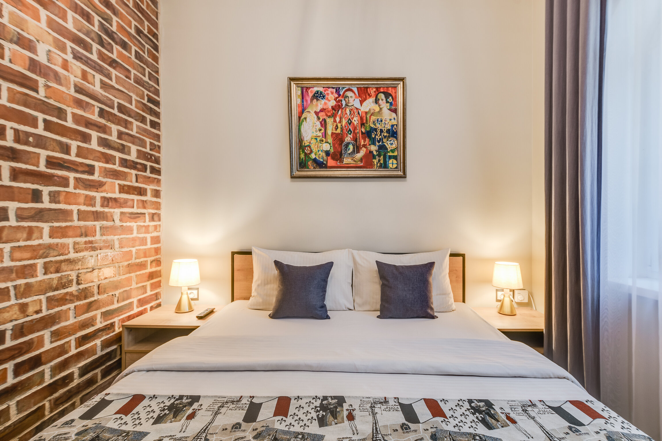 Фото Замок на Никольской