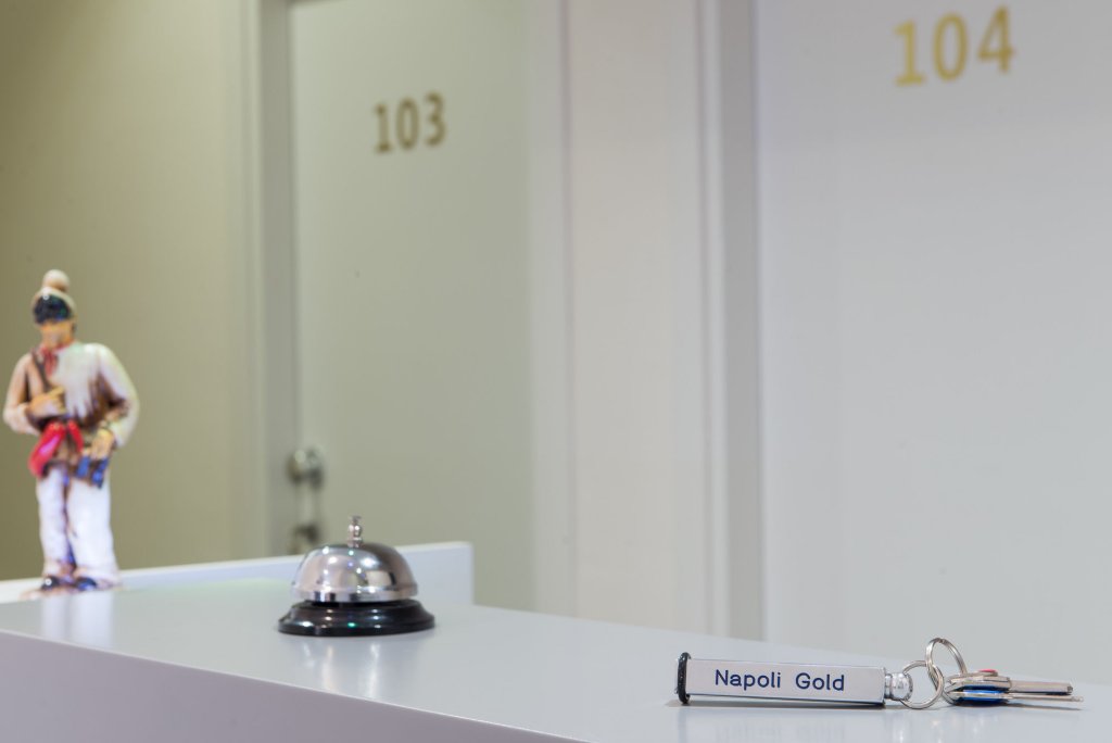 Фото Napoli's Gold Hotel
