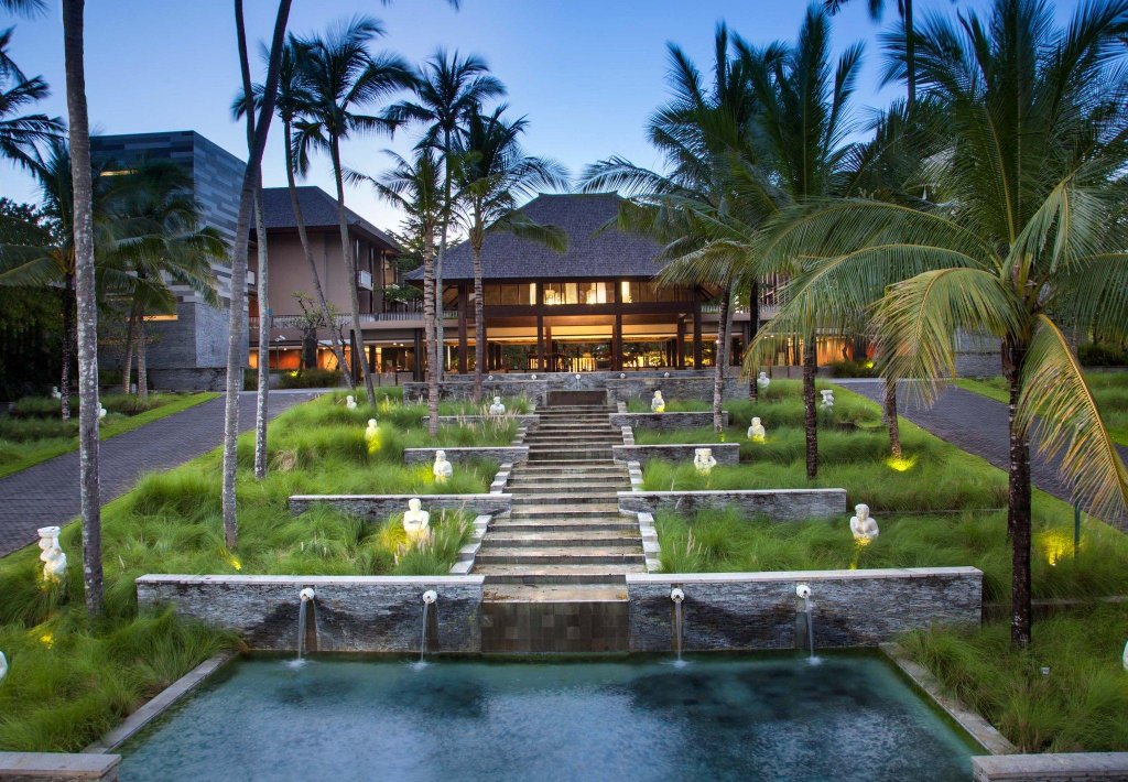 Фото Courtyard by Marriott Bali Nusa Dua Resort