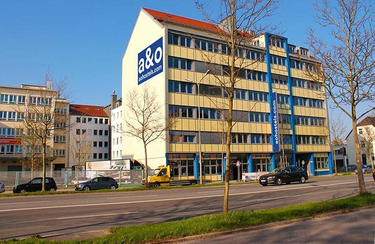 Фото отеля 1