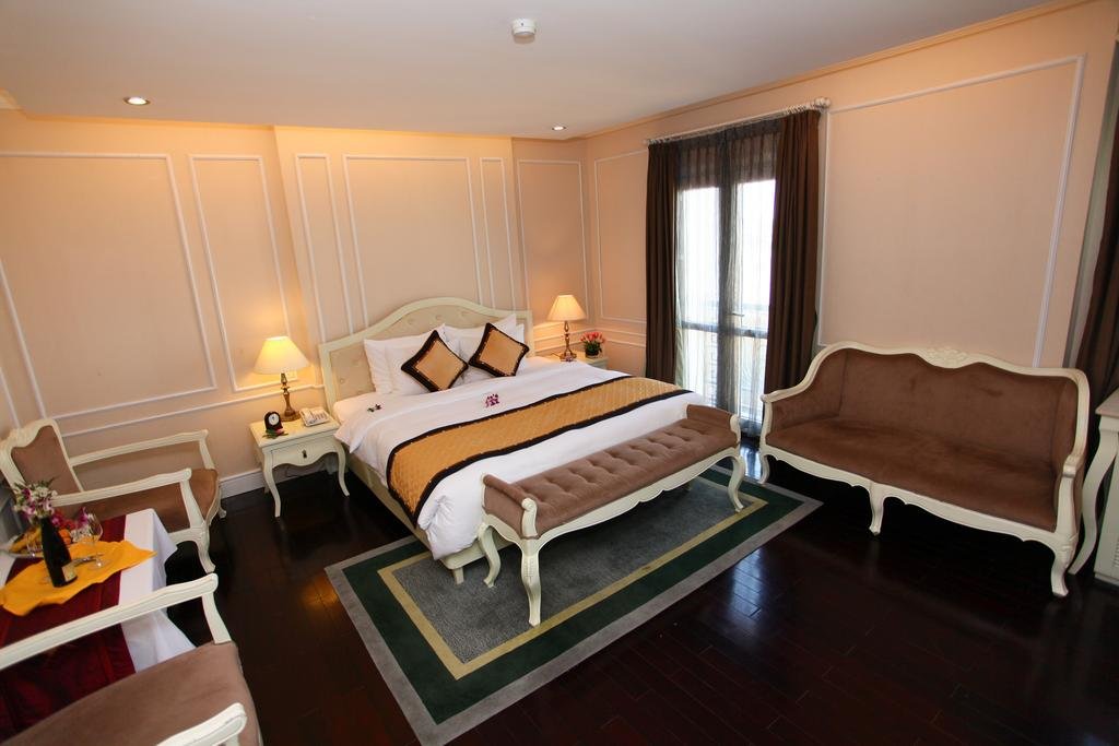 Фото Medallion Hanoi Boutique Hotel