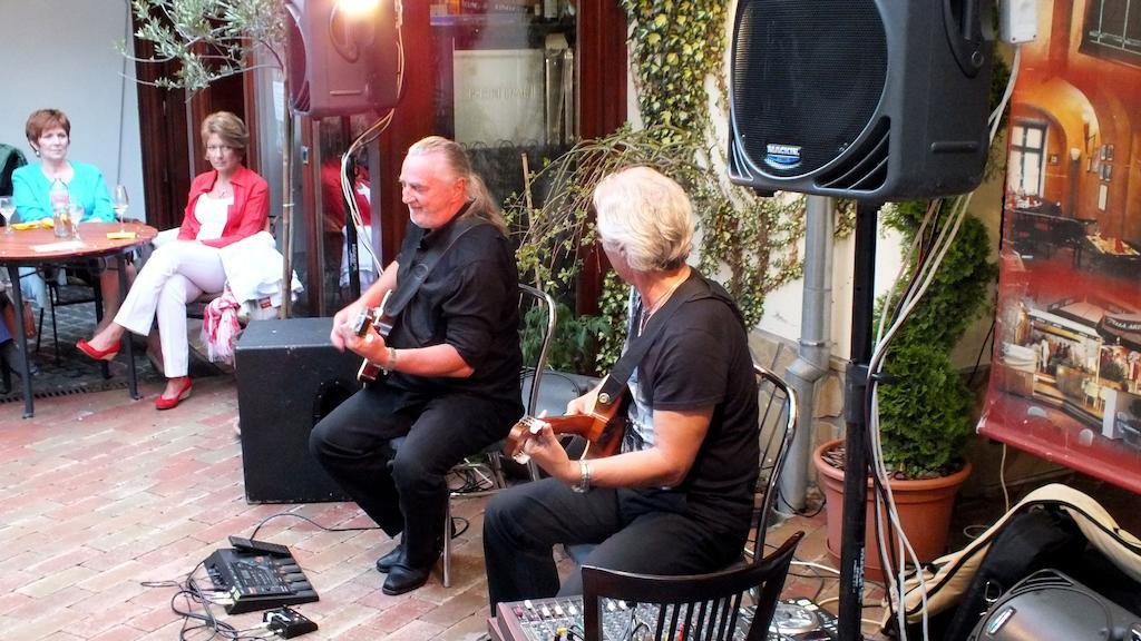 Фото Oliva Hotel & Restaurant