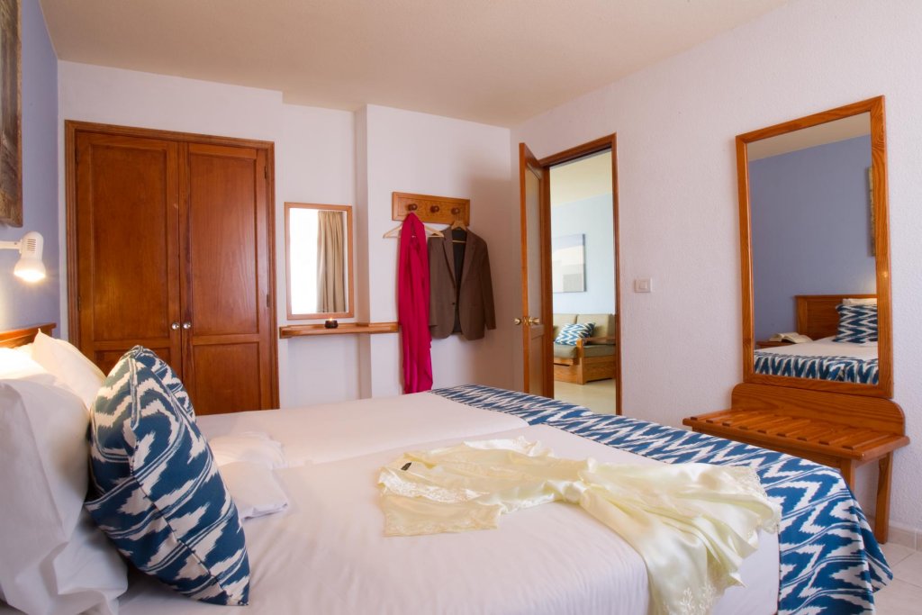 Фото Aparthotel Playa del Sol - Adults Only