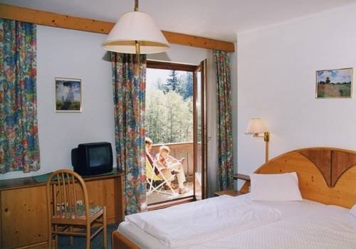 Фото Hotel Hubertus