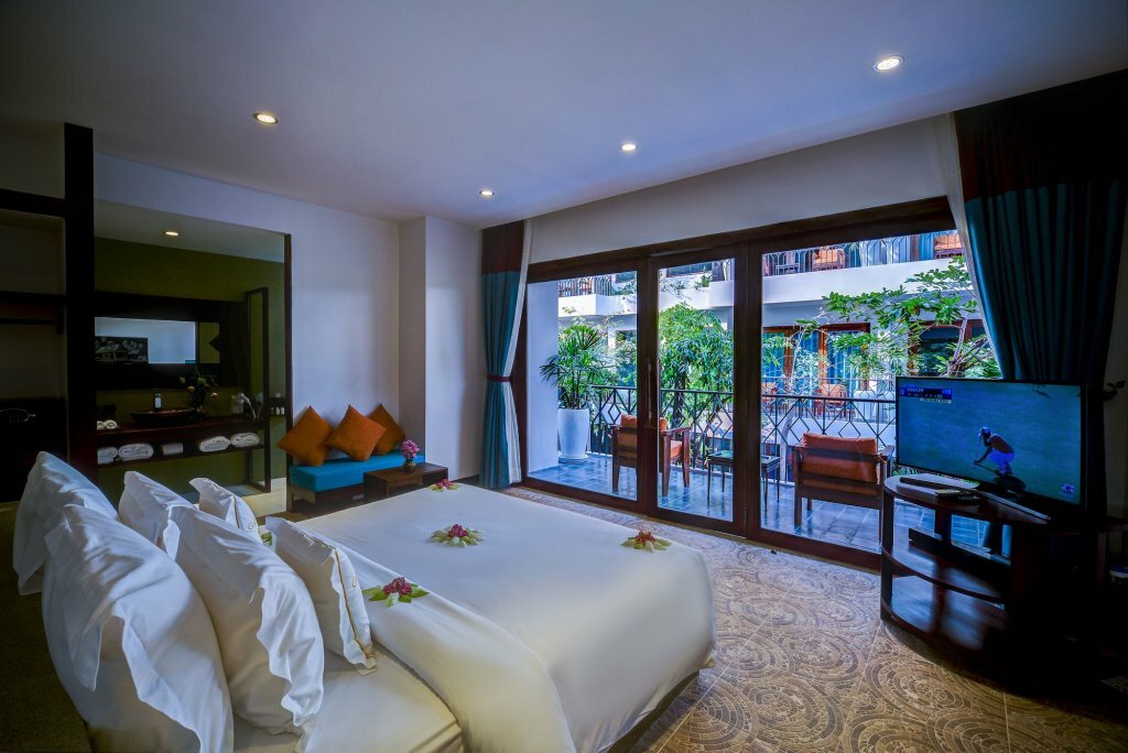 Фото Golden Temple Retreat