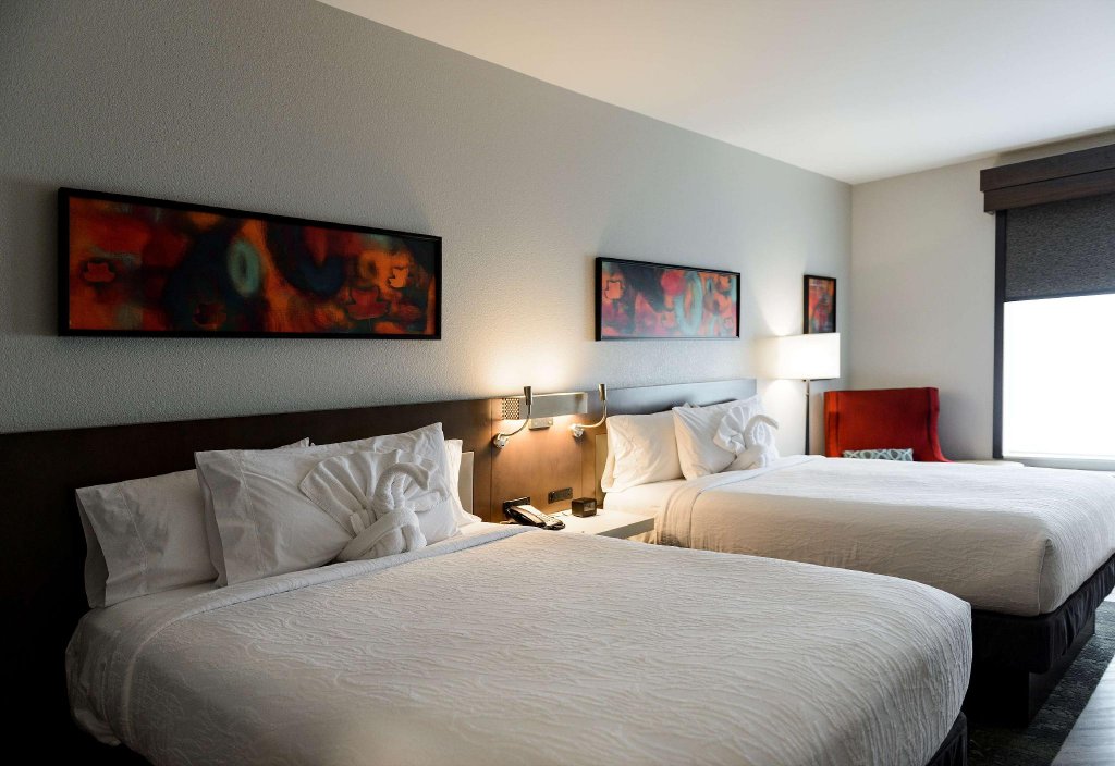 Фото Hilton Garden Inn Louisville Mall of St. Matthews