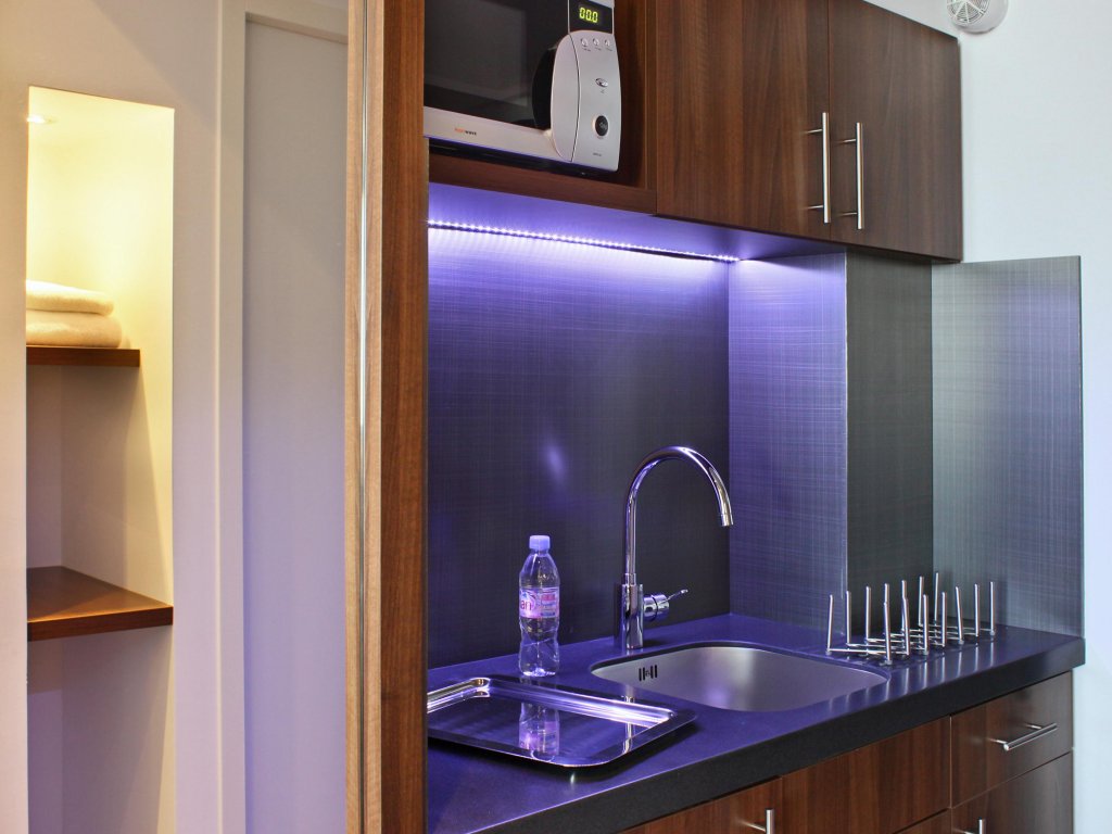 Фото Holiday Inn Express Montpellier - Odysseum