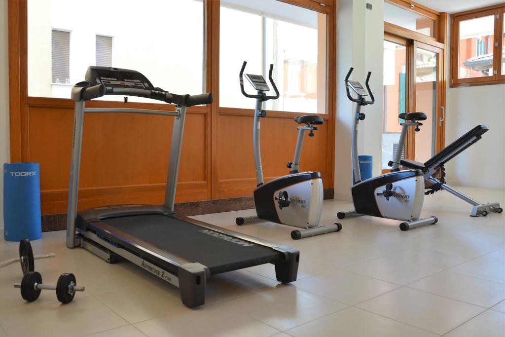 Фото Aparthotel Capitol