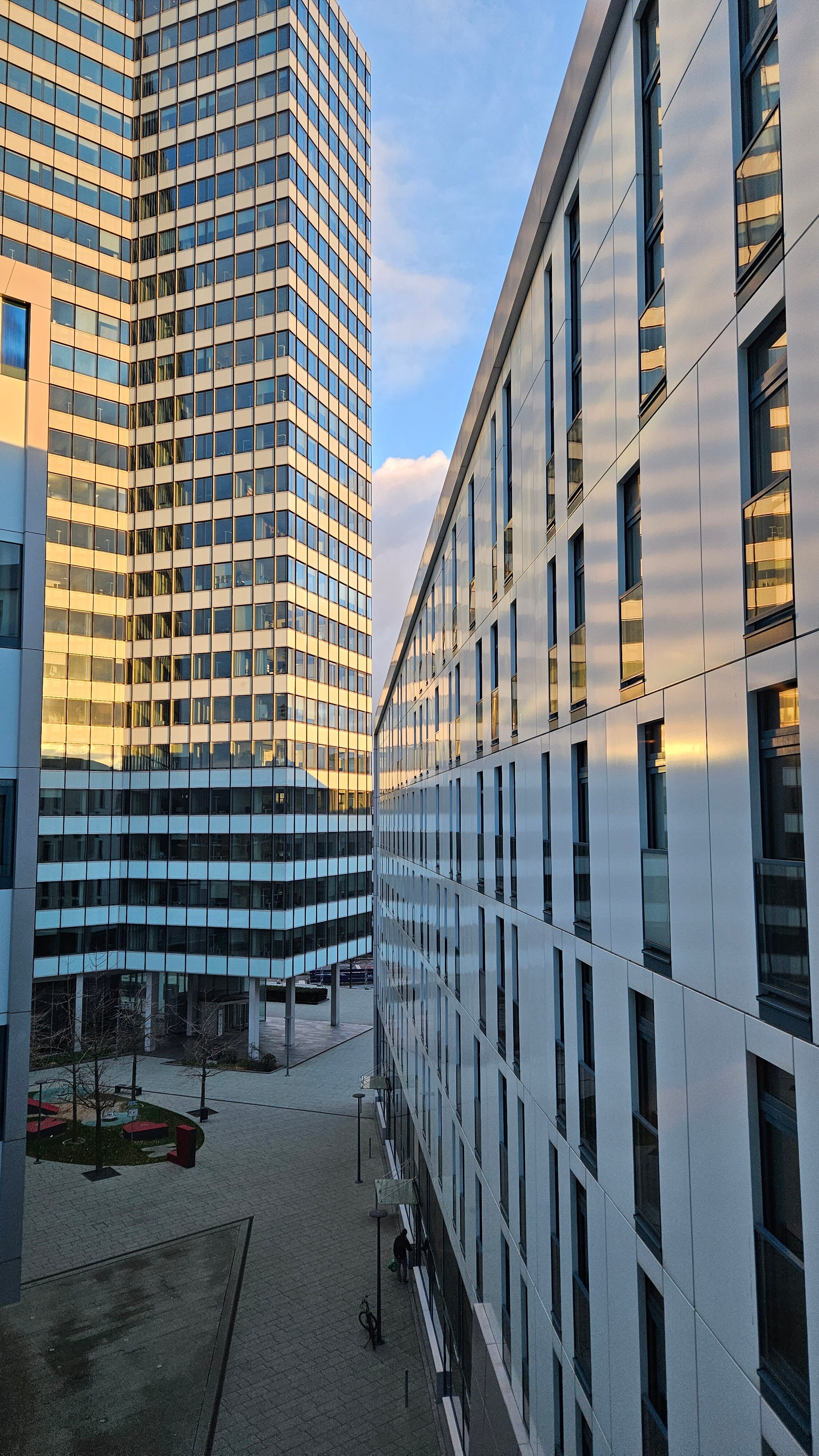 Фото Scandic Hamburg Emporio