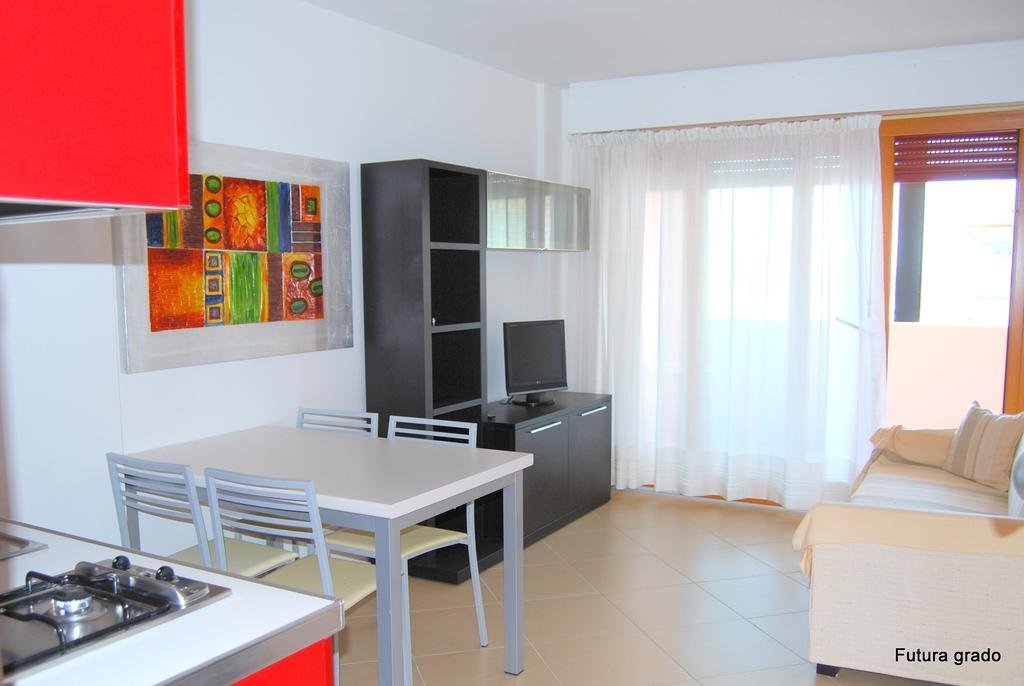 Фото Aparthotel Capitol