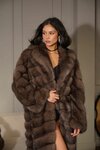 Zima (Komendantskiy Avenue, 9к2), fur and leather shop