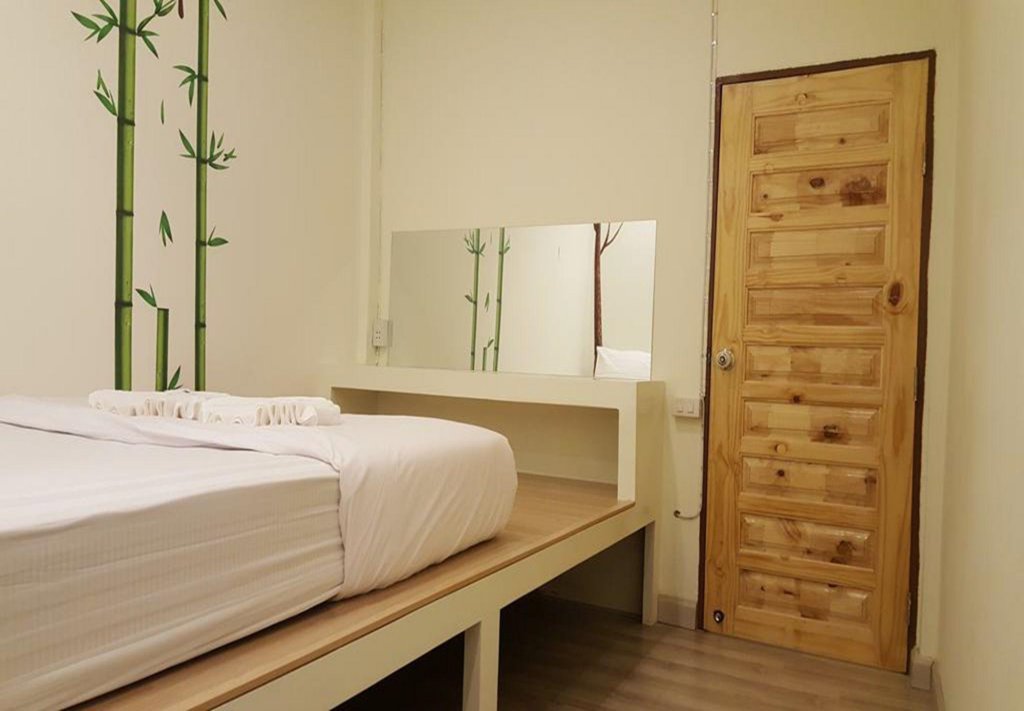 Фото Counting Sheeps At Cnx - Adults Only