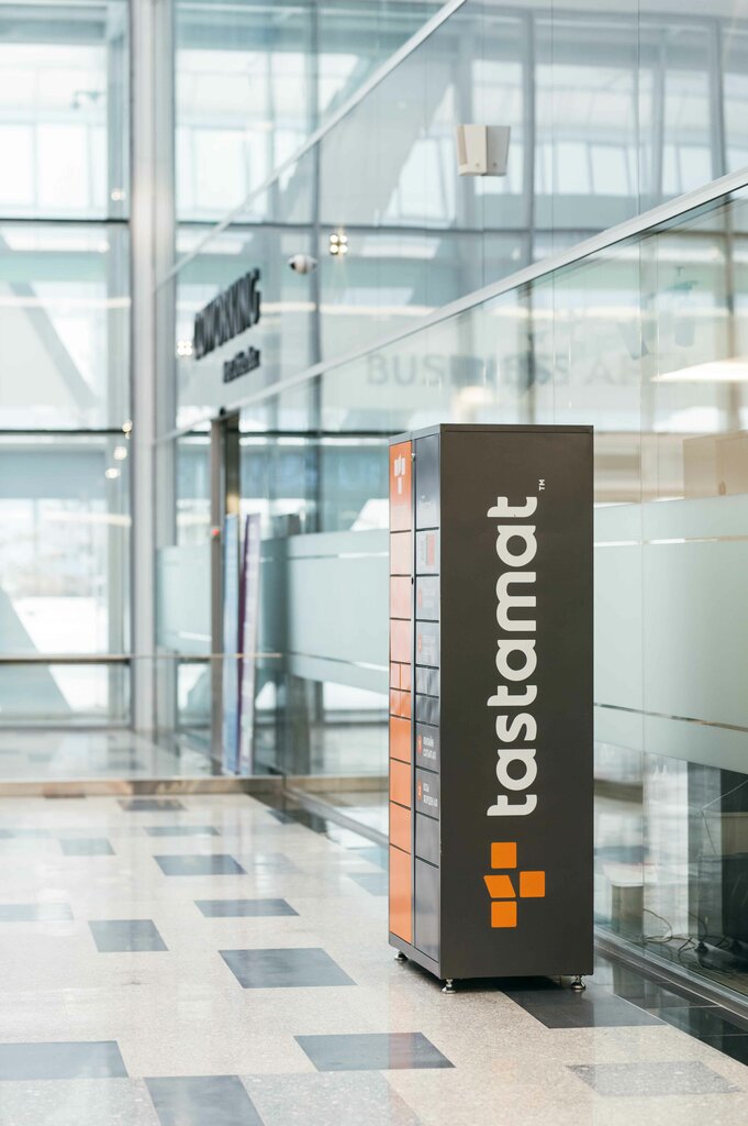 Parcel automat Tastamat, Astana, photo