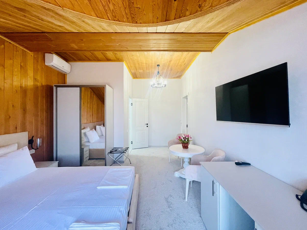 Фото Флагман